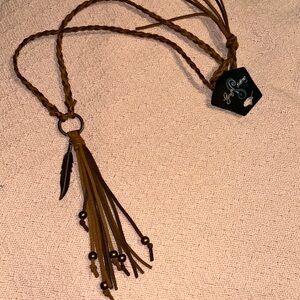 Necklace! Season’s Jewelry